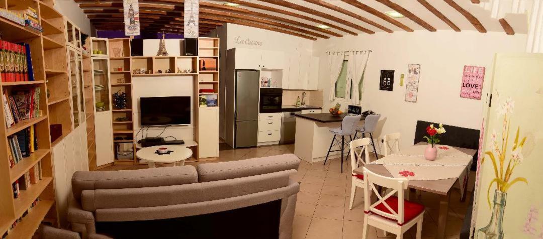 Studio Tami I Barbi Apartment
